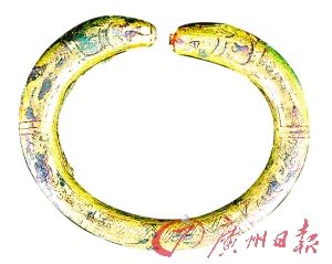 鎏金虬龍紋環(huán)。