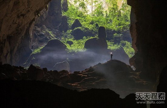 探秘越南最大洞穴 通往地心的通道？(圖)