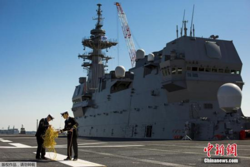 資料圖：日本海上自衛(wèi)隊最大艦艇“出云”號護衛(wèi)艦。