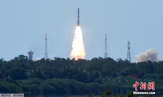 資料圖：2016年6月22日，印度空間研究組織(ISRO)成功利用PSLV-C34運(yùn)載火箭將20顆衛(wèi)星送入太空。