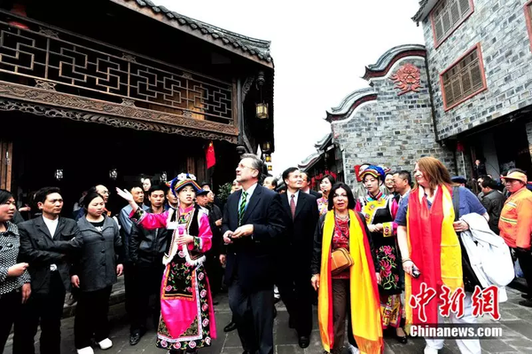 2011年4月19日，中國四川國際文化旅游節(jié)在汶川縣水磨鎮(zhèn)開幕。中新社記者 安源攝