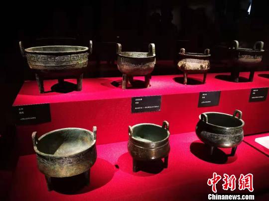 山西青銅博物館展品?！罱苡?攝