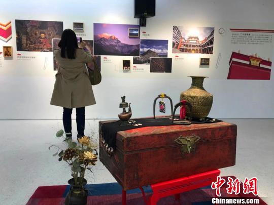 西藏薩迦精品首次來滬展出脫貧攻堅(jiān)不忘“藏藝匠心”